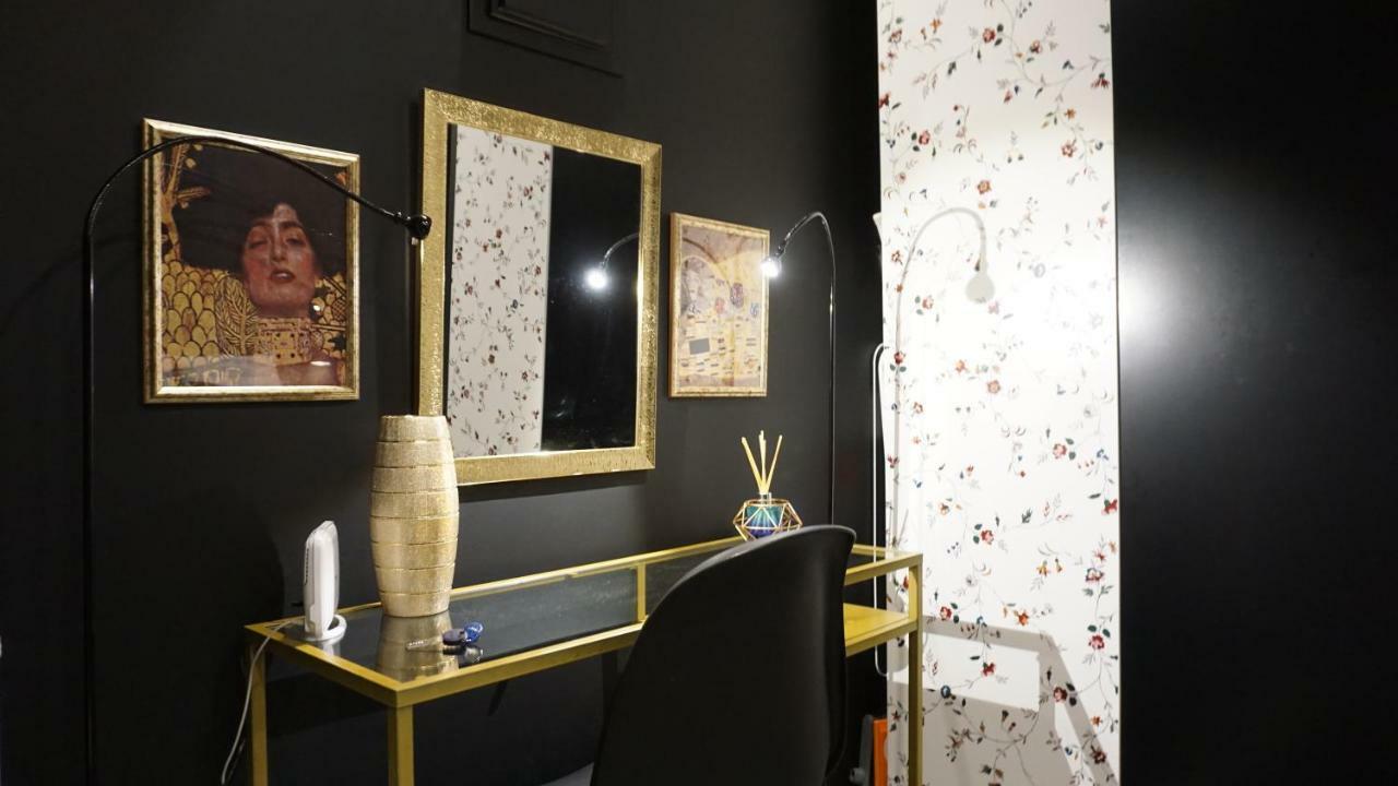 Exclusive Design Studio With Yard 아테네 외부 사진