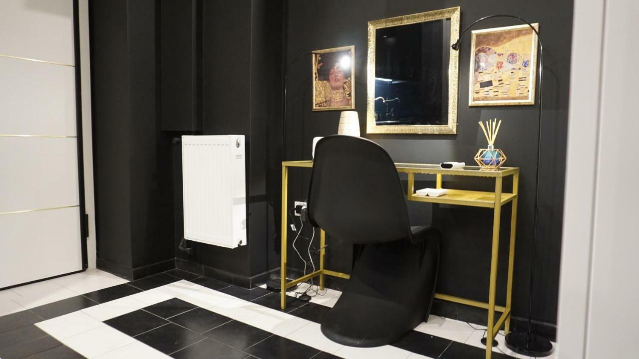 Exclusive Design Studio With Yard 아테네 외부 사진